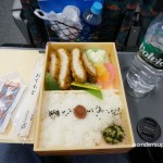 ข้าวกล่องบนรถไฟ